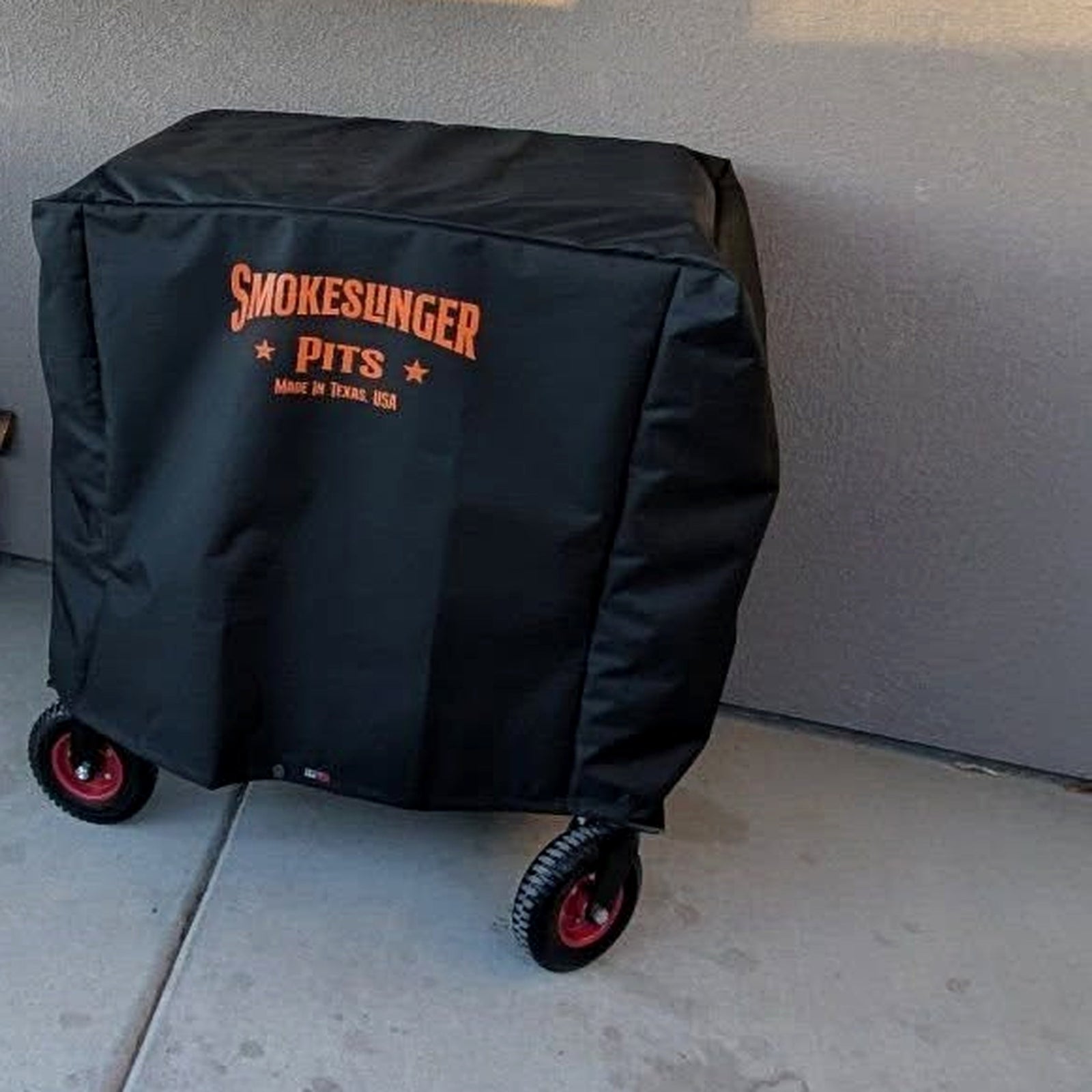 Mini Smokeslinger Cover fitted on a Mini Smokeslinger on a covered patio